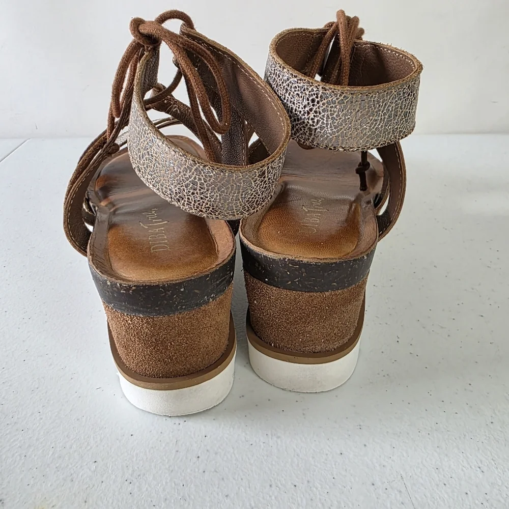 Diba True‎ Gitty Yup Leather Sandals Size 11 M Tie Ankle Strap Metallic Shoes